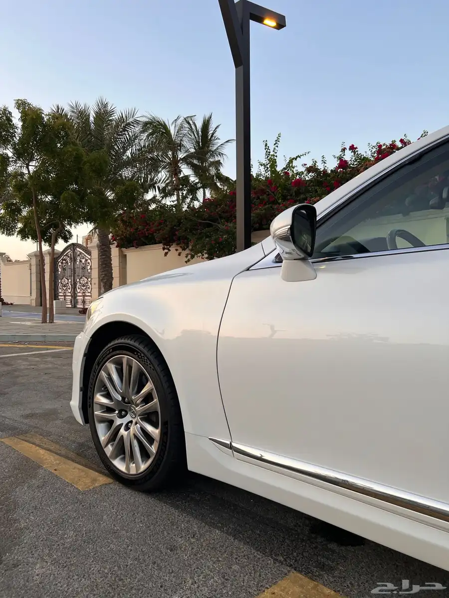 لكسزس Ls460 لارج ممشى 180 الف 32