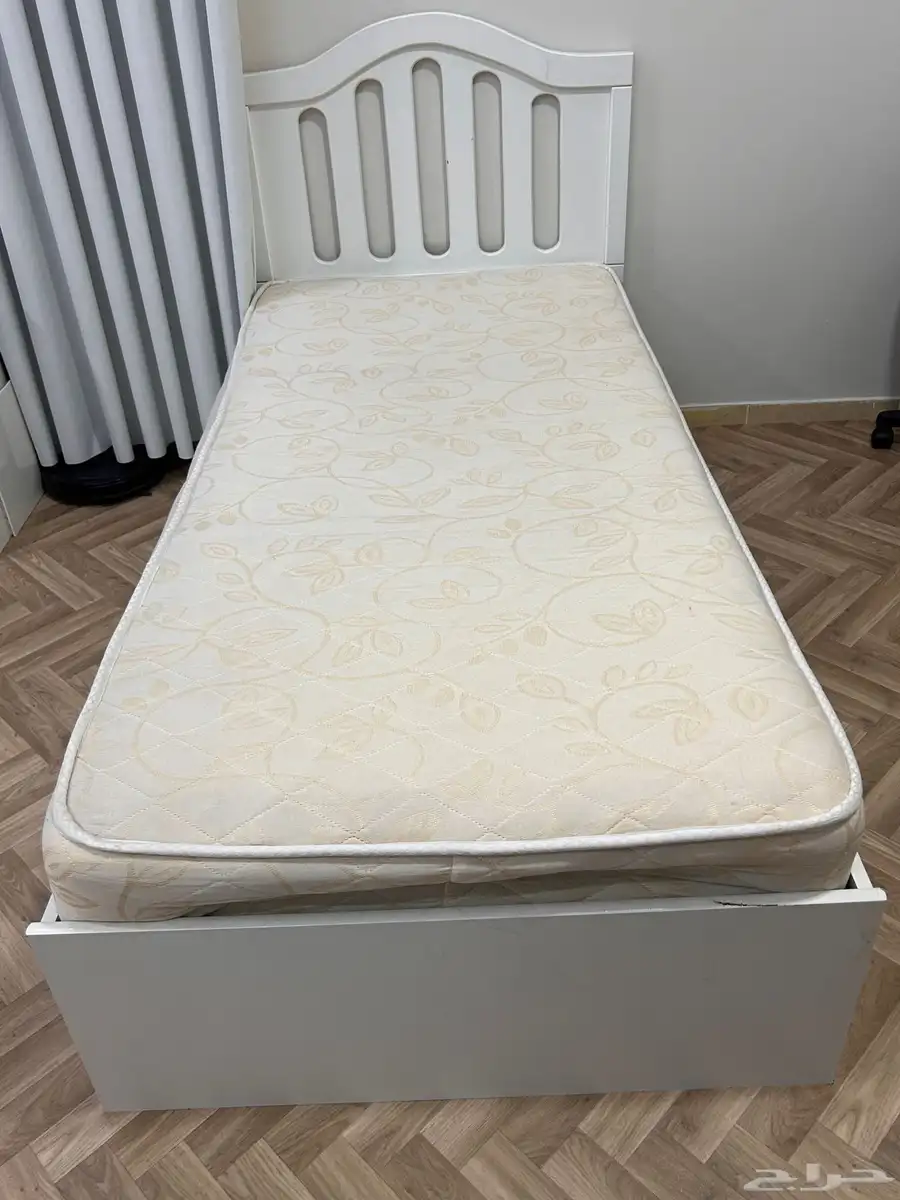 سرير 3