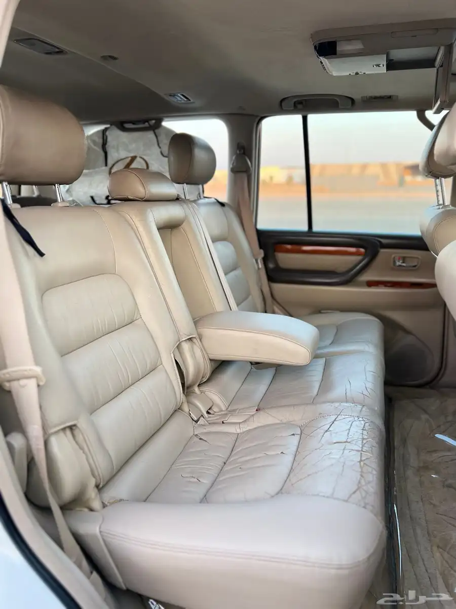 لكزس LX470 2006 24