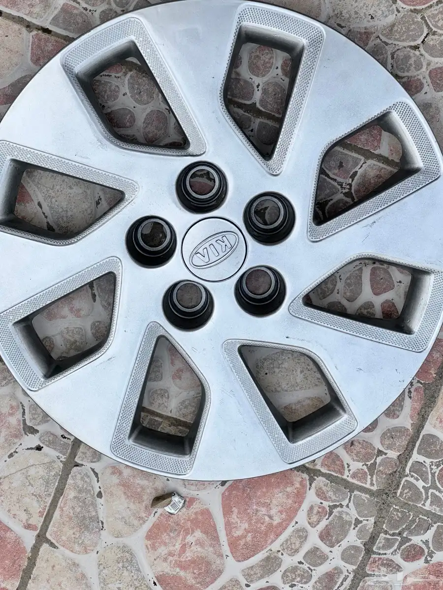 طيس  العدد أربعة 0