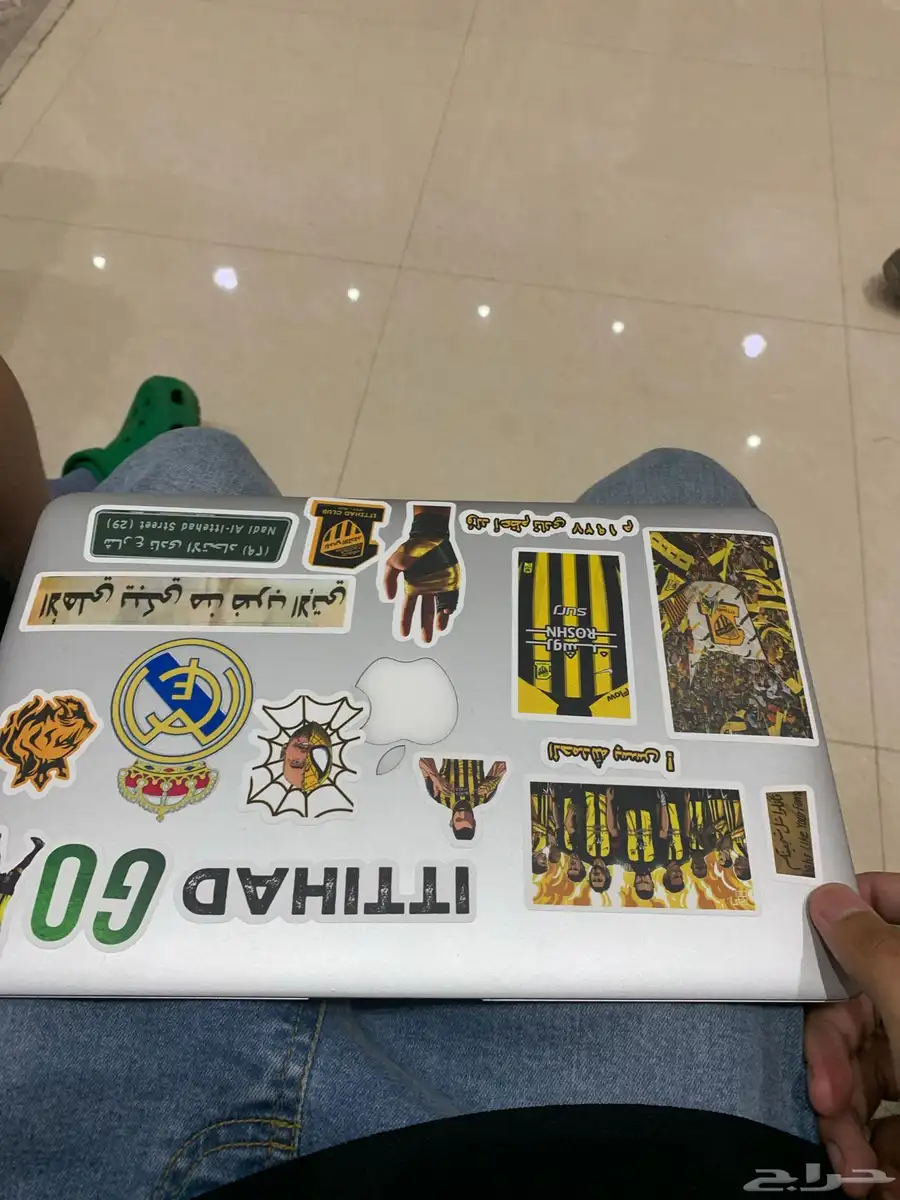 ماك بوك 0