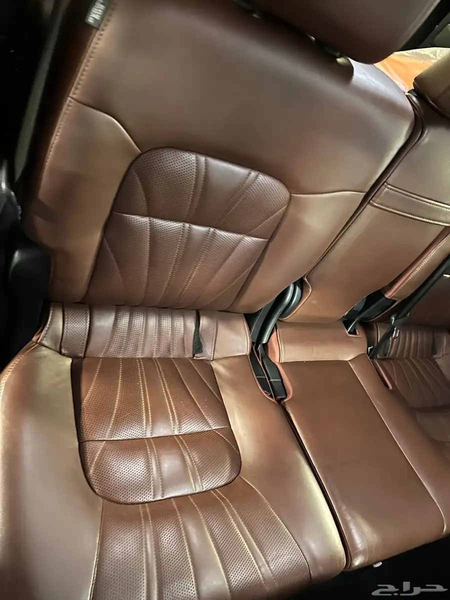 لاندكروزر vxs grand touring بريمي 8
