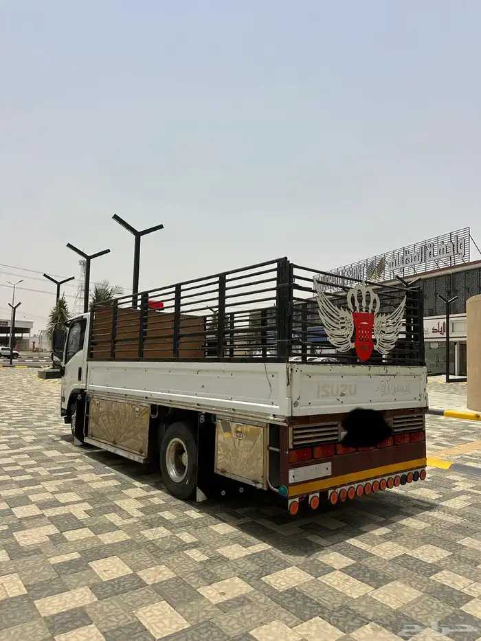 دينا 2014 isuzu ( مخززن ) 4