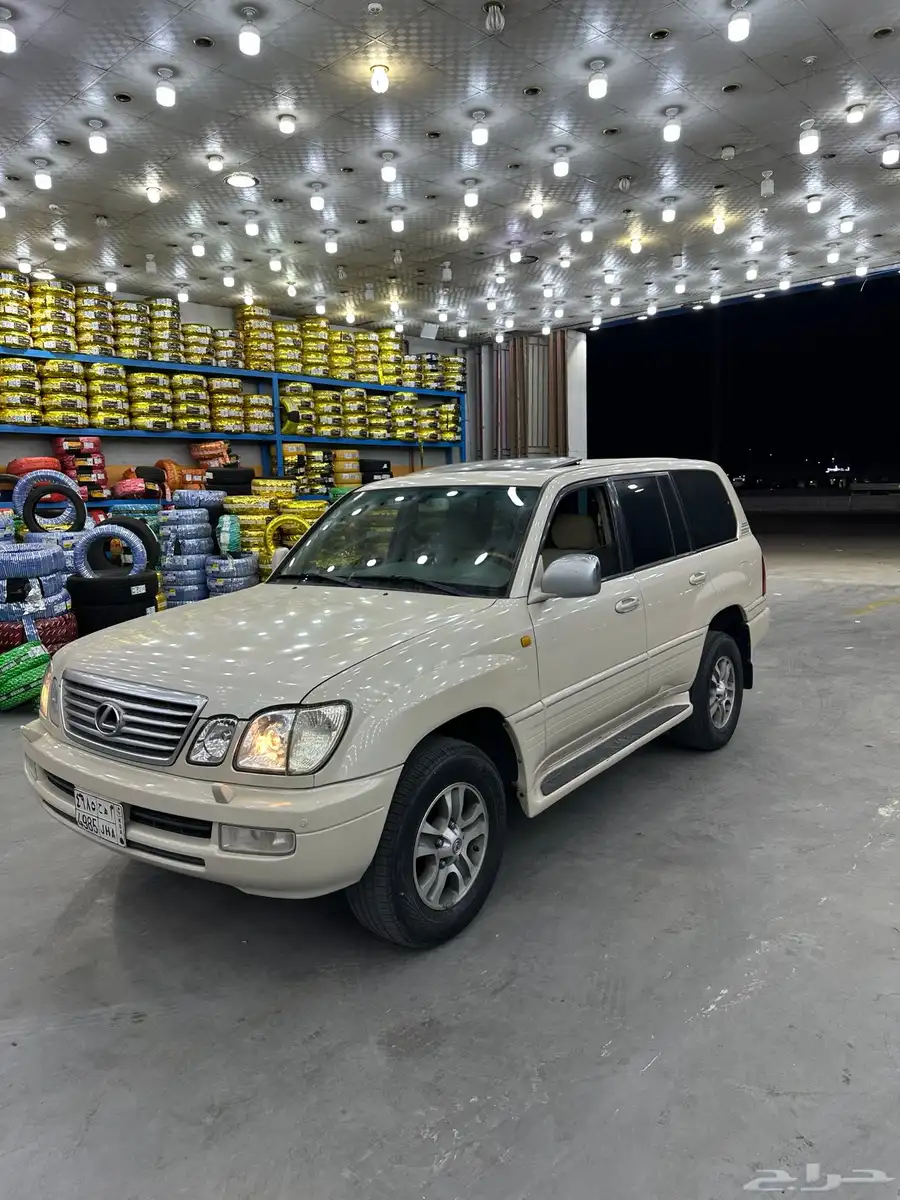 للبيع جيب الكزس LX470 5