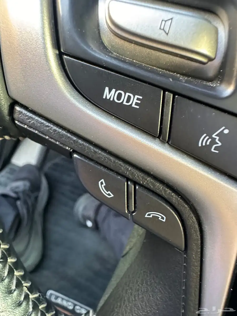 لاندكروزر vxs grand touring بريمي 21