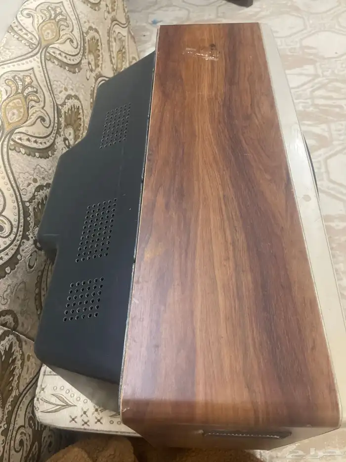 تلفزيون قديم SHARP 3