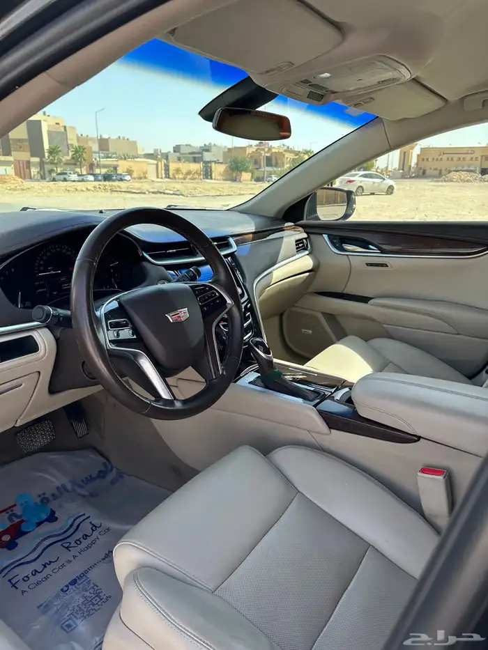كاديلاك XT5 6