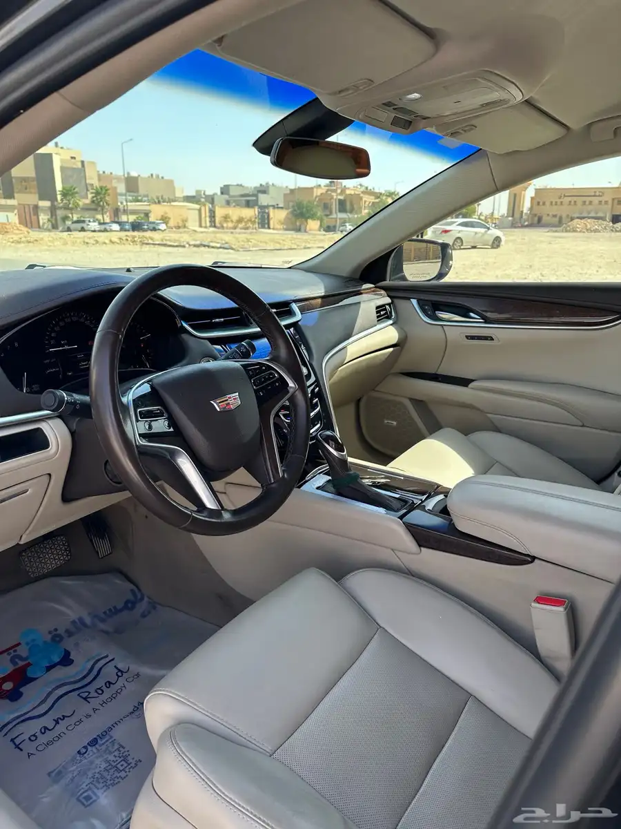 كاديلاك XT5 6