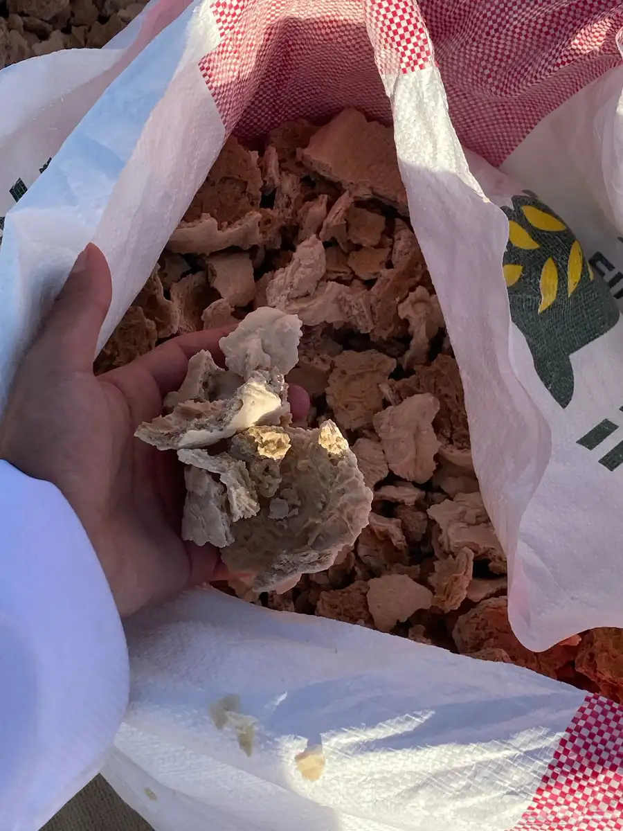 علف عجين من اجود انواع العلف وانظفها 0