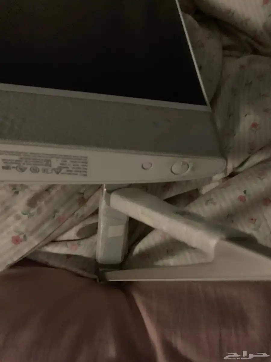 شاشة DELL 8