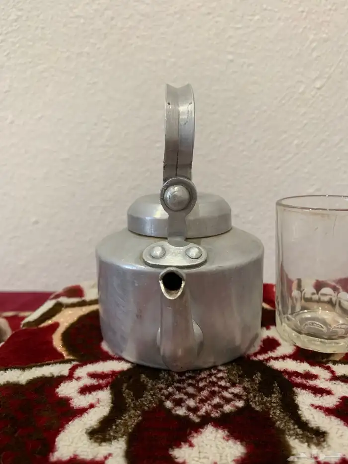 بريق معدن صغير ختم الفيل اصل بدون تعديل 3