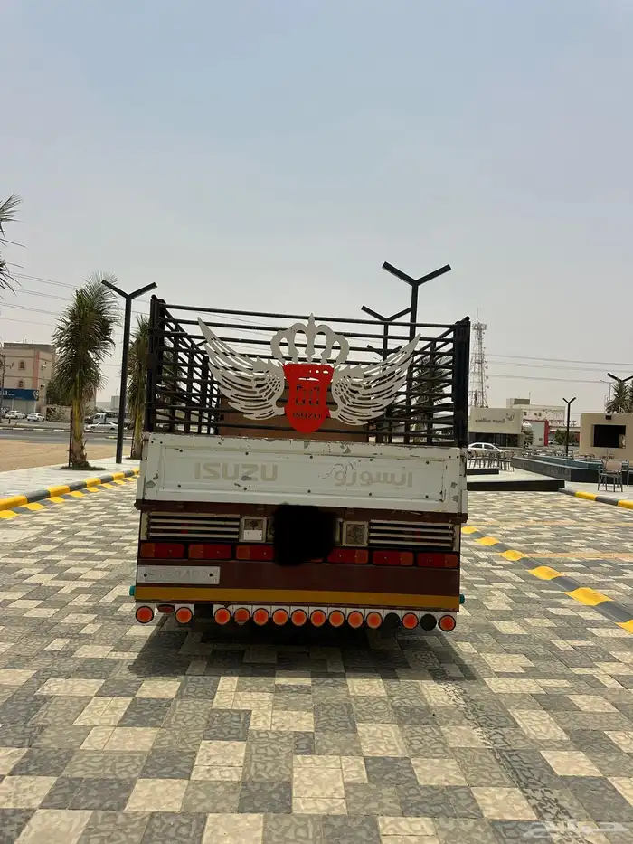 دينا 2014 isuzu ( مخززن ) 1