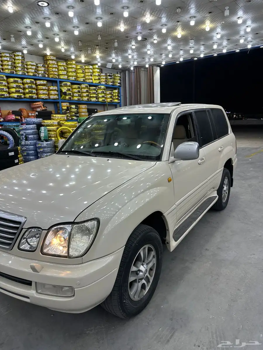 للبيع جيب الكزس LX470 17