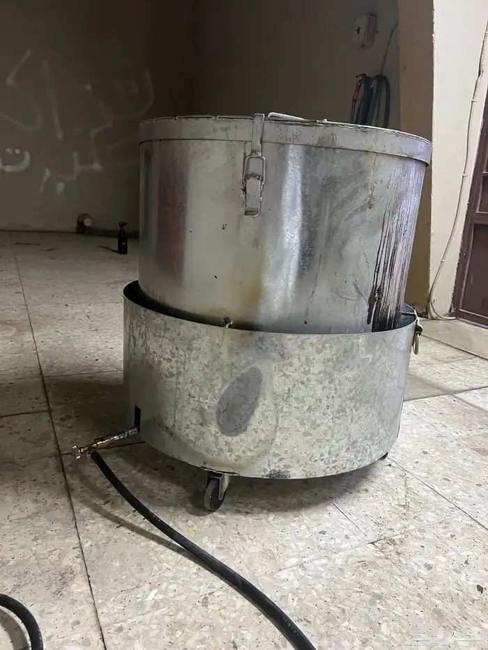 للبيع برميلين مندي كهربائي   غاز 3