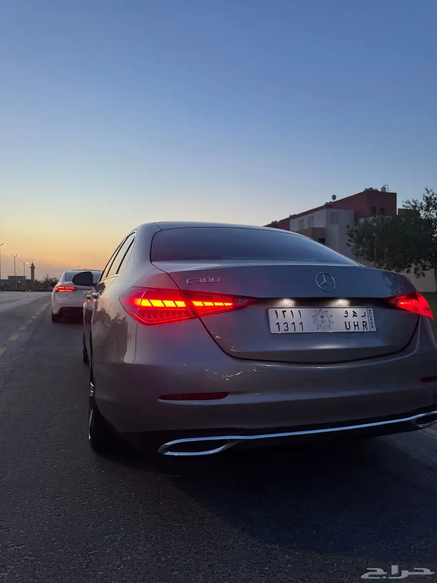 مرسيدس c300 موديل 2022 11