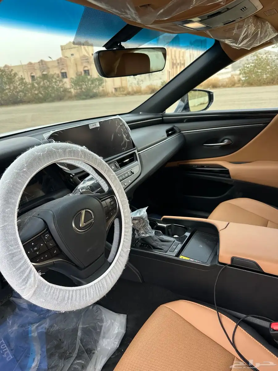لكزس 2024 ES250 18