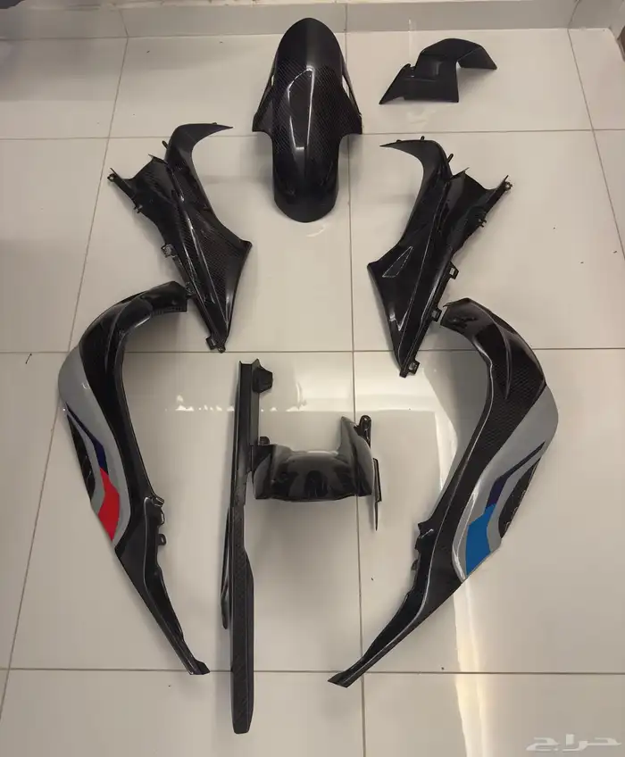 تم البيع وتم دفع العموله قطع دباب BMW s1000rr كاربون فايبر 0