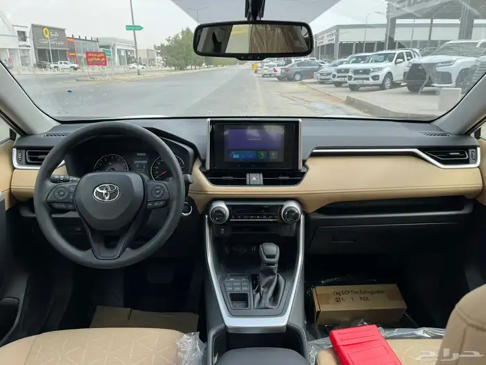 راف فور 2025 XLE فل كامل مكينه 2.5 بريمي 8