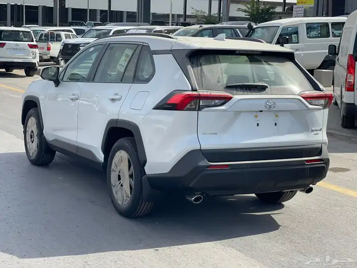 راف فور 2025 XLE فل كامل مكينه 2.5 بريمي 3