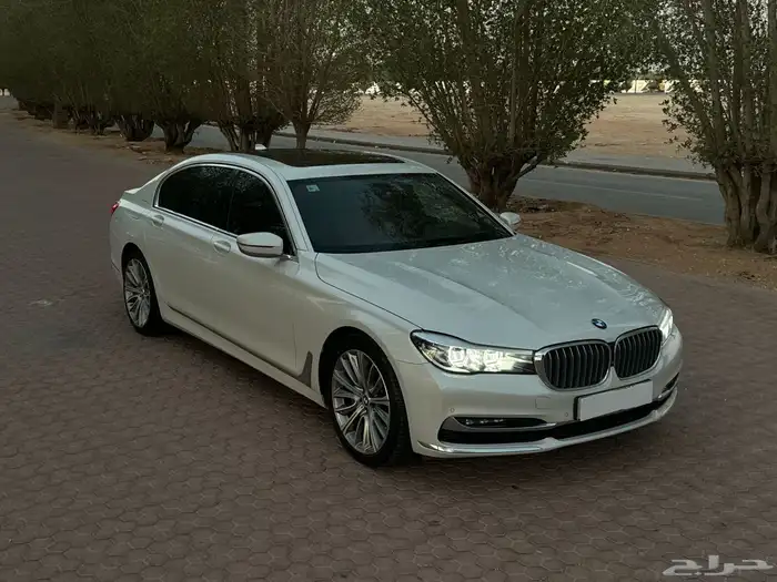 للبيع بي ام دبليو فئة 740 Li فل كامل 6