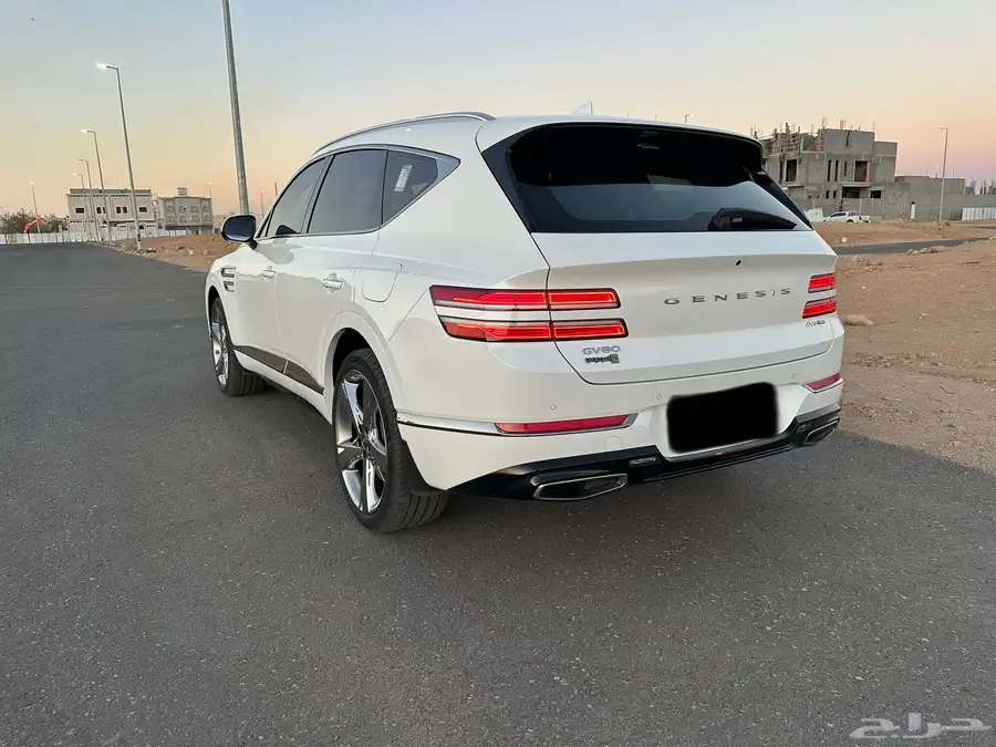 جنسس GV80 1