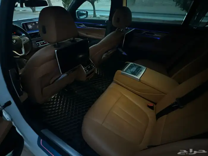 للبيع بي ام دبليو فئة 740 Li فل كامل 11