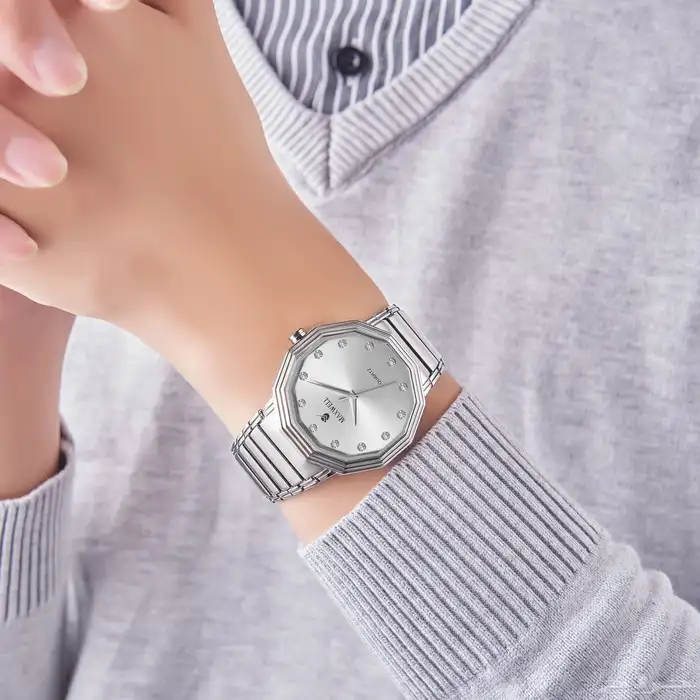 للبيع ساعات لويس مارتن وماكسويل 72