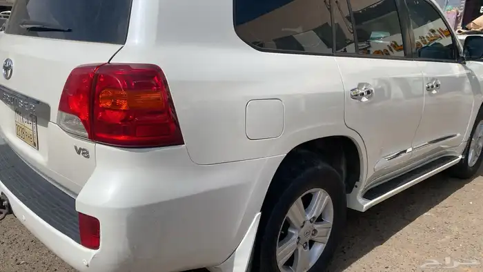 لاندكروزر2013ماش550الف بدي وكاله رش رفرف خارج اقبل بدل جديد 0