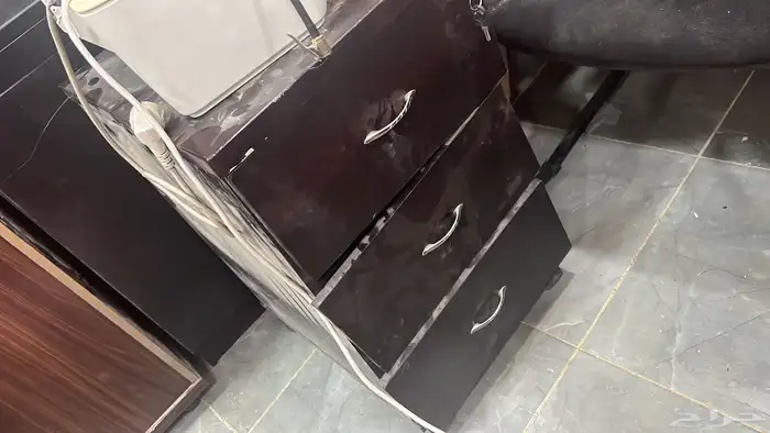 مكتبه كامله 700 ريال 1