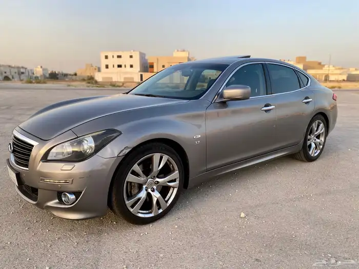 انفنتي 2015 Q70 12