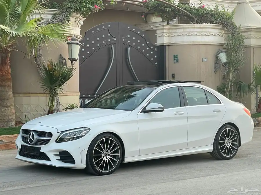 مرسيدس C200 - 2019 استخدام نظيف جدا 0