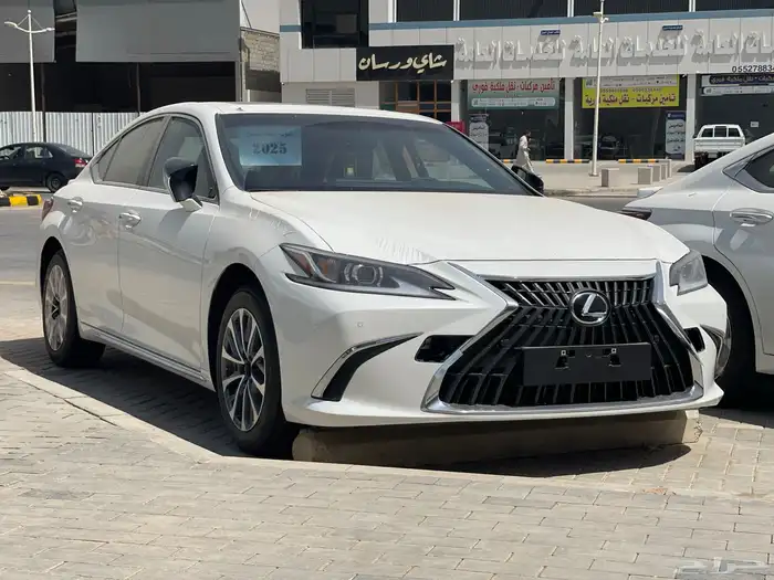 لكزس ES 350. بريمي 2025. CA. بالكاش والاقصاد 1