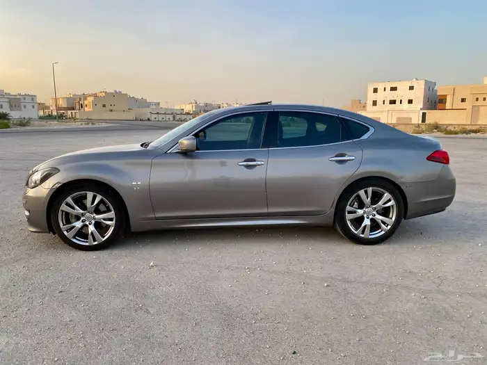 انفنتي 2015 Q70 4