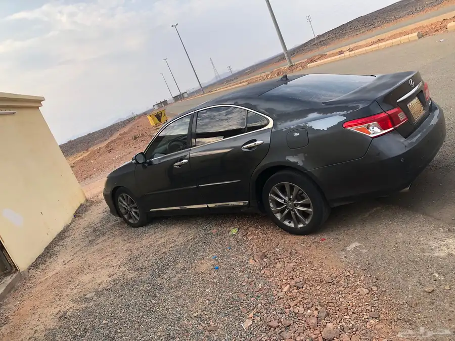 لكزس اي اس 350 2011 0