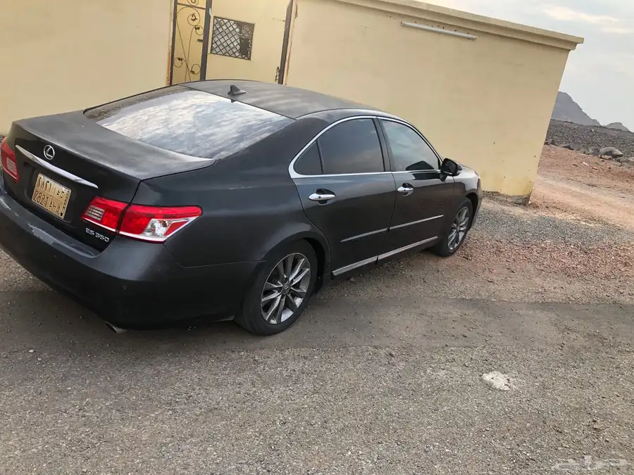 لكزس اي اس 350 2011 1