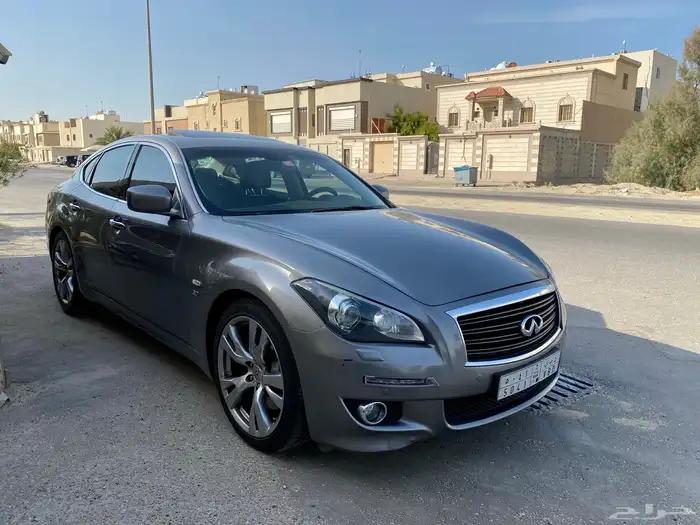 انفنتي 2015 Q70 2