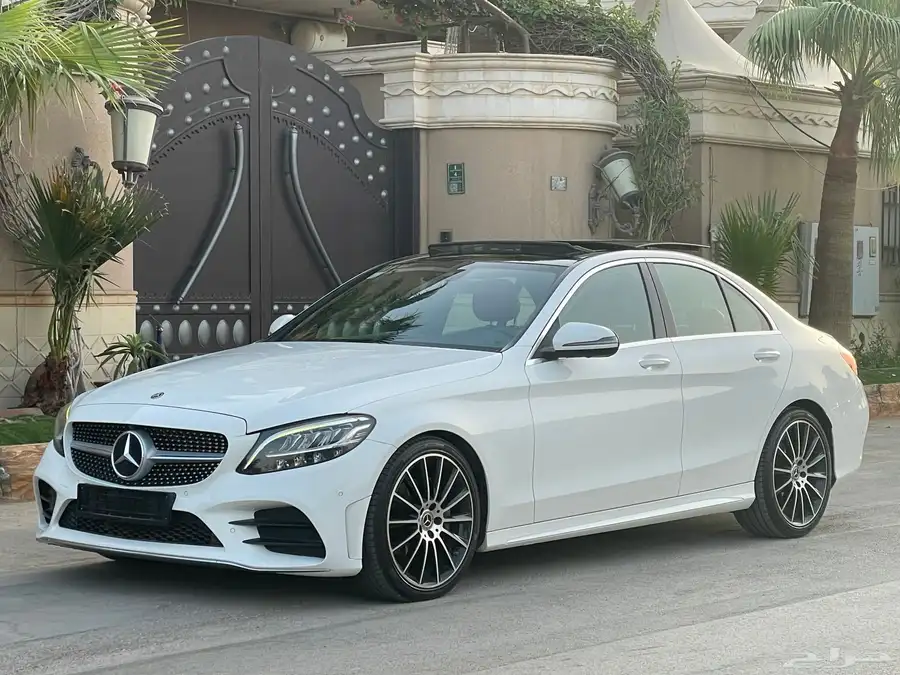 مرسيدس C200 - 2019 استخدام نظيف جدا 1