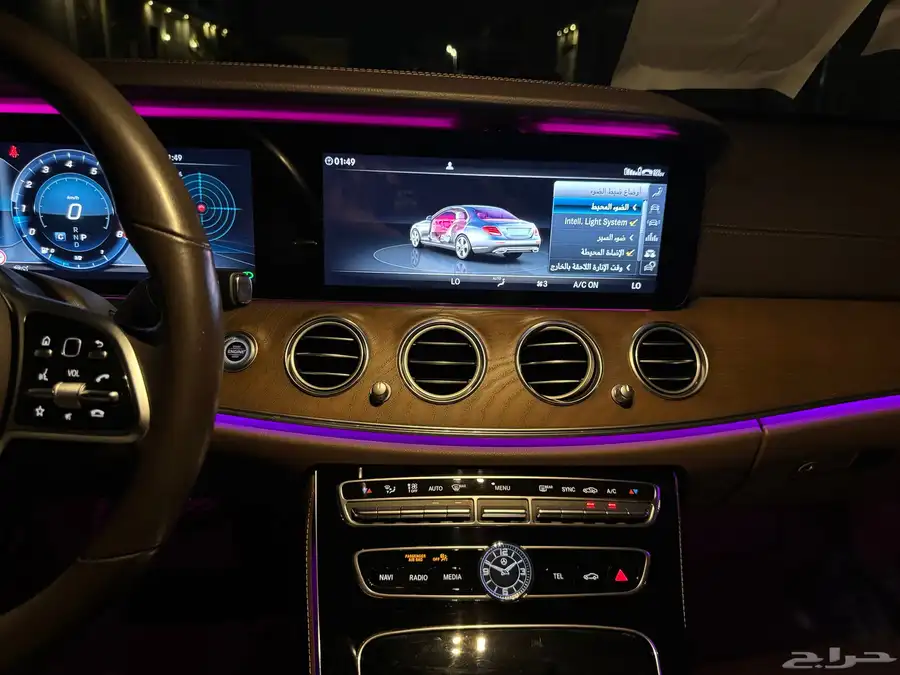 مرسيدس E300 فل كامل بانوراما عداد 106 بحالة الوكالة 31