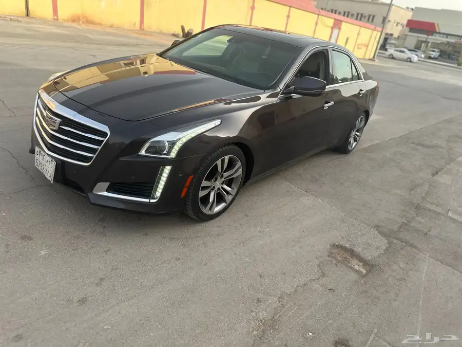 كاديلاك CTS 2105 فل كامل 3