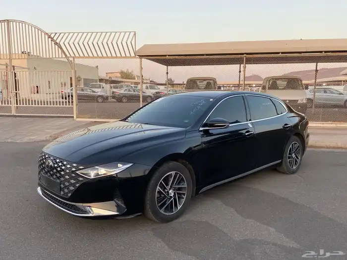ازيرا 2020 ( بنزين ) 7