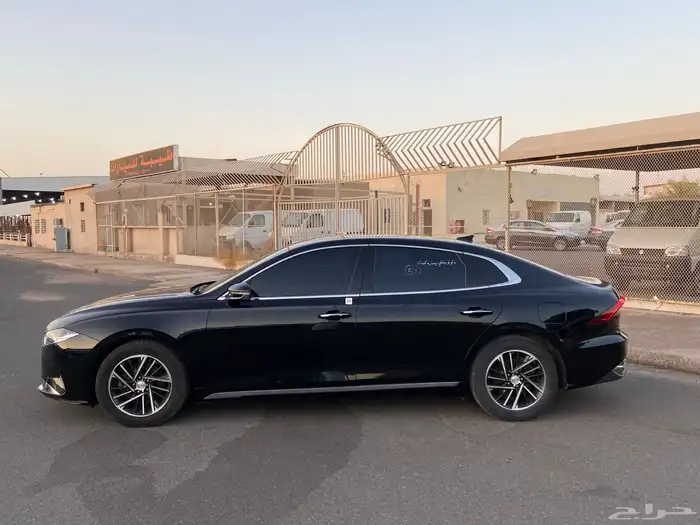 ازيرا 2020 ( بنزين ) 6