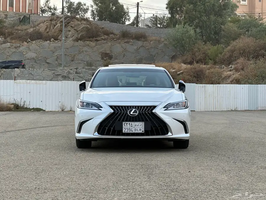 لكزس 2024 ES250 3