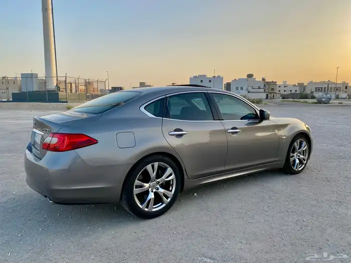 انفنتي 2015 Q70 9
