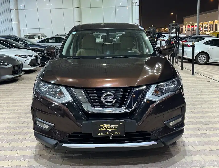 نيسان اكس تريل موديل 2021 دبل 7راكب 0