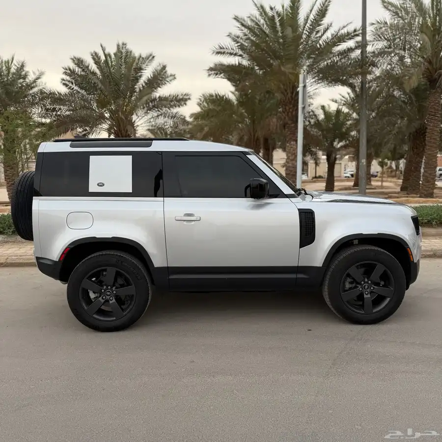 ديفندر S90 م2023 6