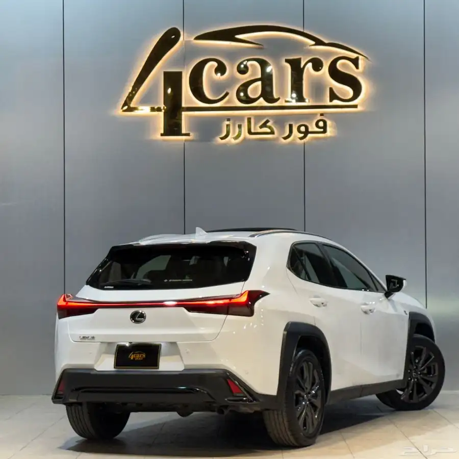 لكزس UX200 F sport 2023 (( بحالة ممتازة )) 3