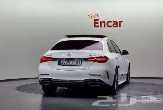مرسيدس C300 2023 3
