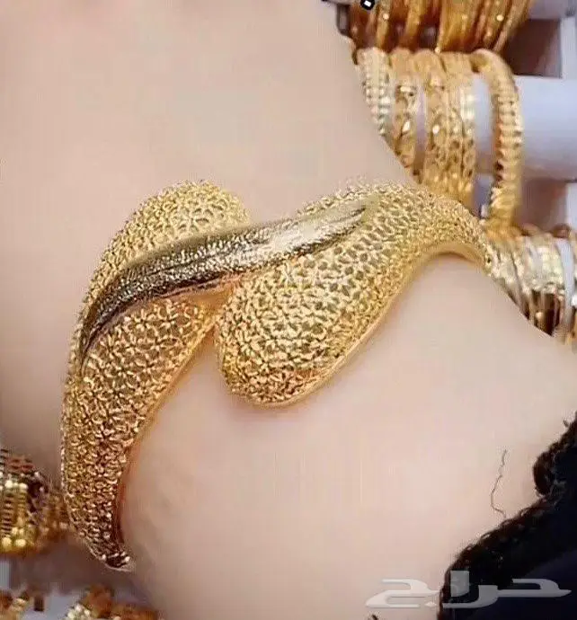 طقم مطلي ذهب 0