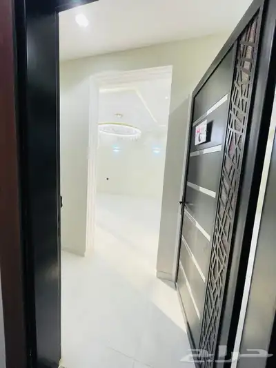 شقق تمليك علوي مع سطح في أبها مقابل كبري المطار من 540الف 5