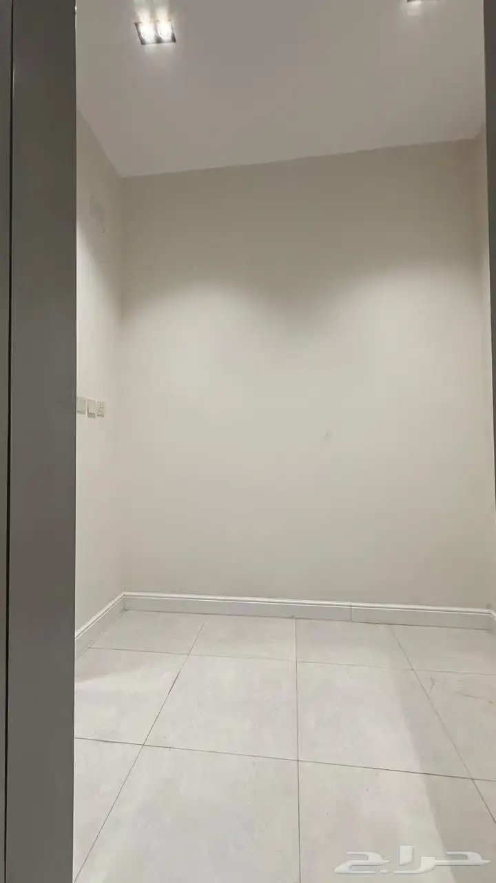 شقق للبيع وروفات للبيع بين ابها والخميس 10